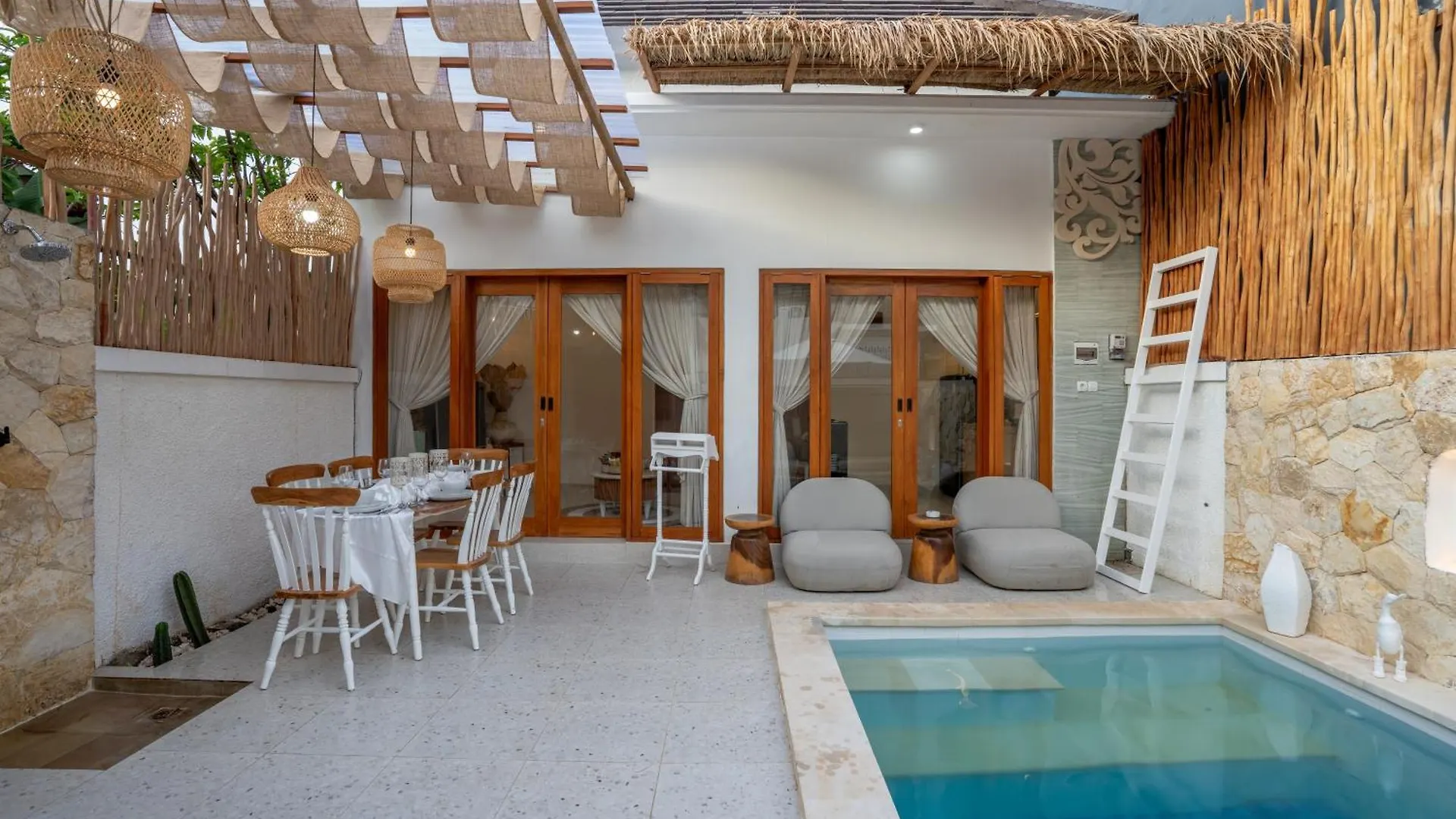 D'Zora Villa Jimbaran אינדונזיה